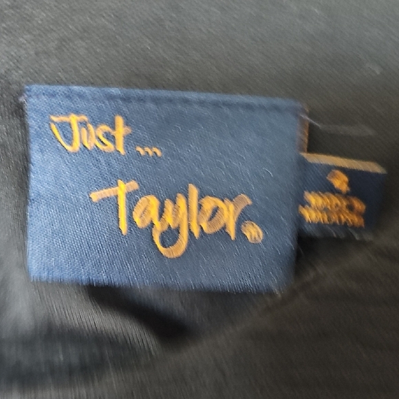 Just Taylor Witchy Office Goth Classic Black Sleeveless Textured Sheath Dress - Picture 4 of 8